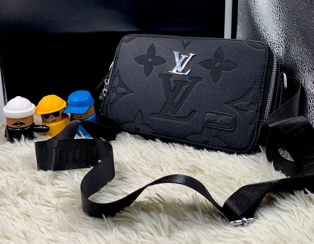 Louis Vuitton Neverfull MM Pochette in black Monogram Empreinte leather