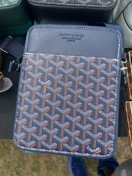 Goyard crossbody bag in Structure Navy