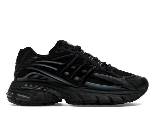 Adidas Adistar Jellyfish
Pharrell Williams Triple Black