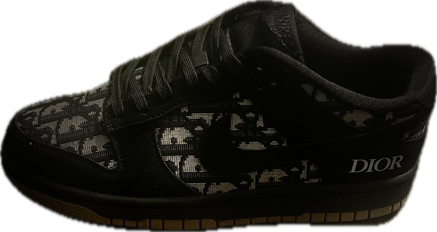dior x nike sb dunk Collab
