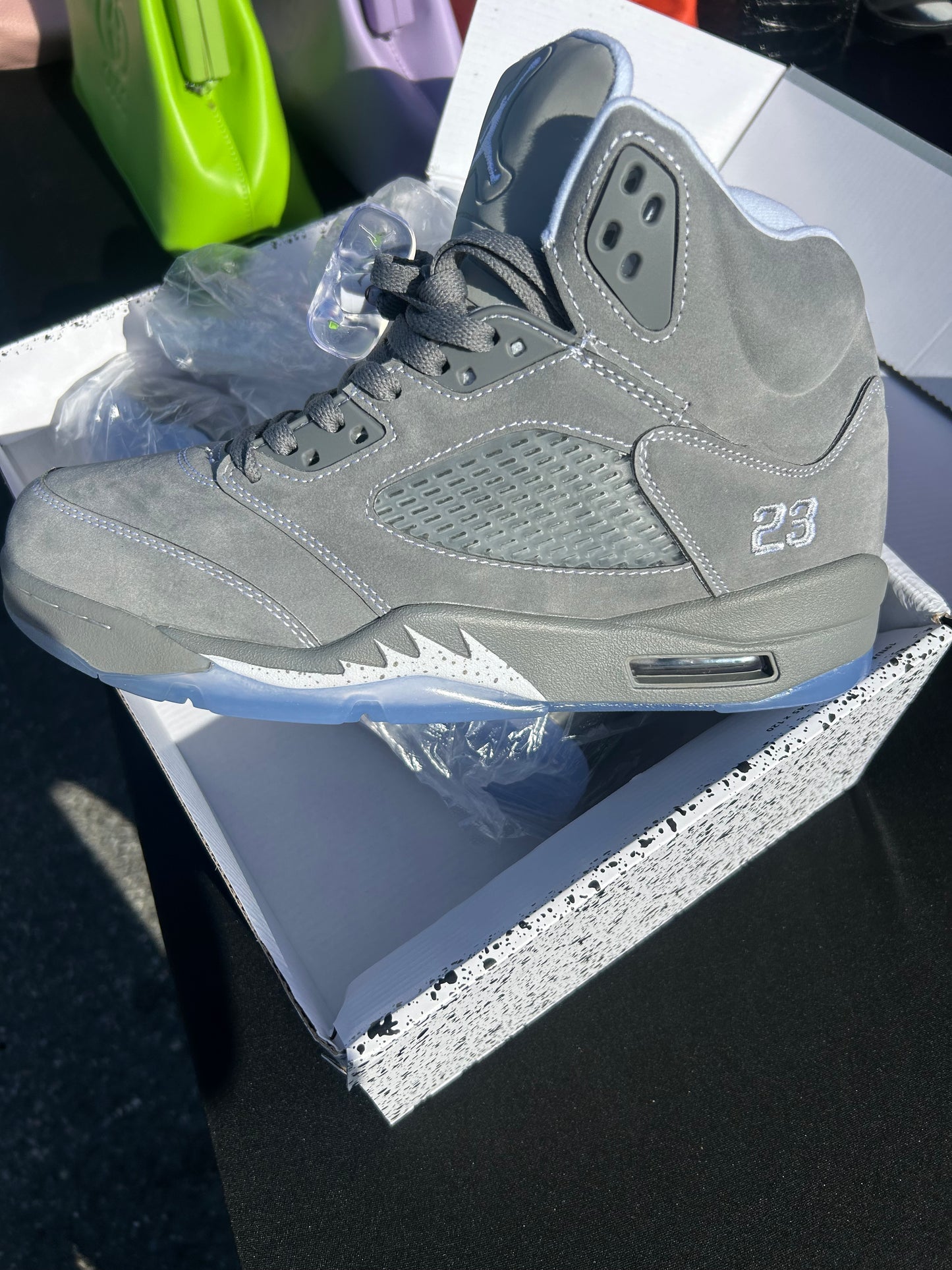 Jordan 5 Retro
Wolf Grey (2026)